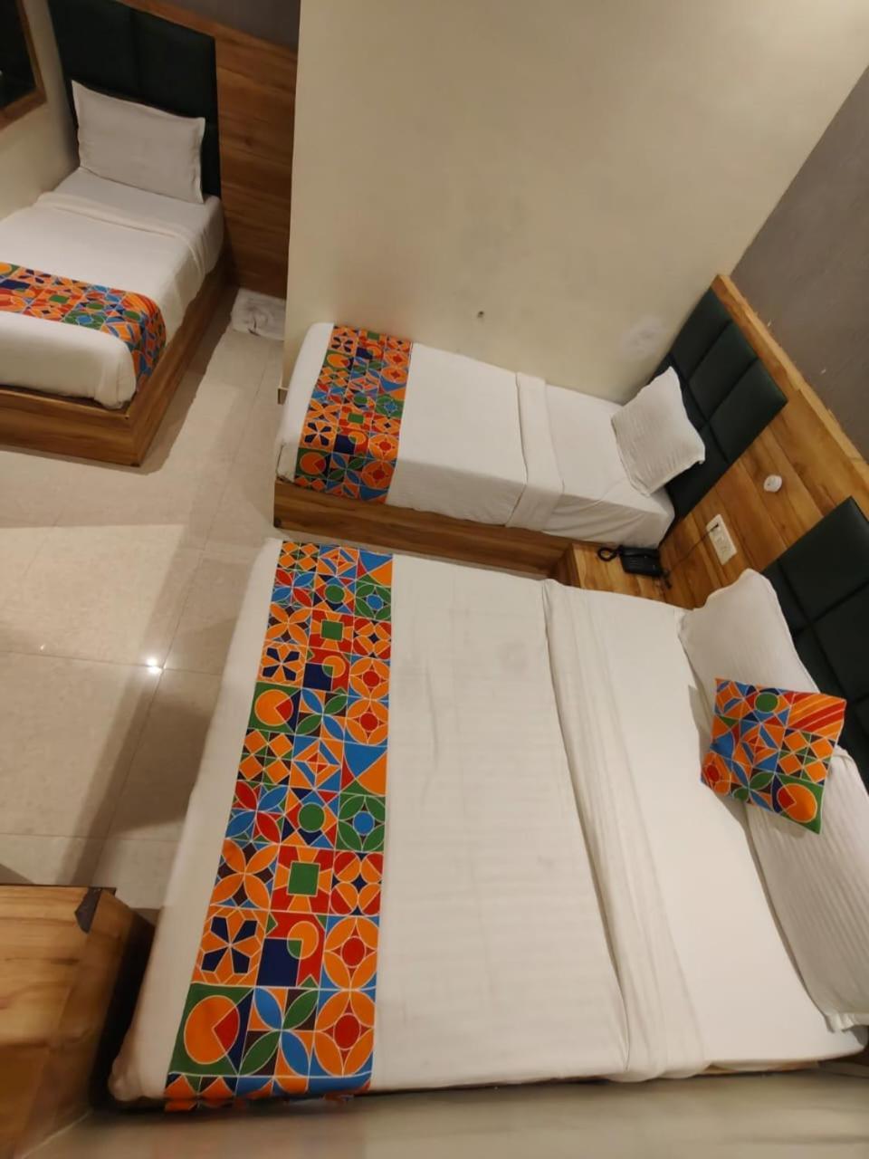 Hotel Sun City Near Saifee Hospital And Hn Reliance Hospital Mumbai Luaran gambar